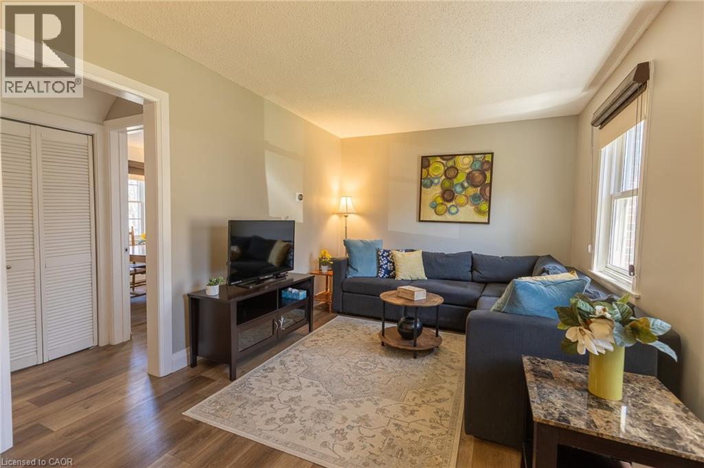 110 Lorne Crescent, Kitchener, Ontario  N2M 3Y5 - Photo 5 - 40823849