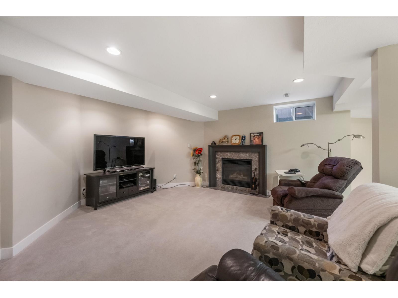 8428 215 Street, Langley, British Columbia  V1M 2M1 - Photo 28 - R3119738