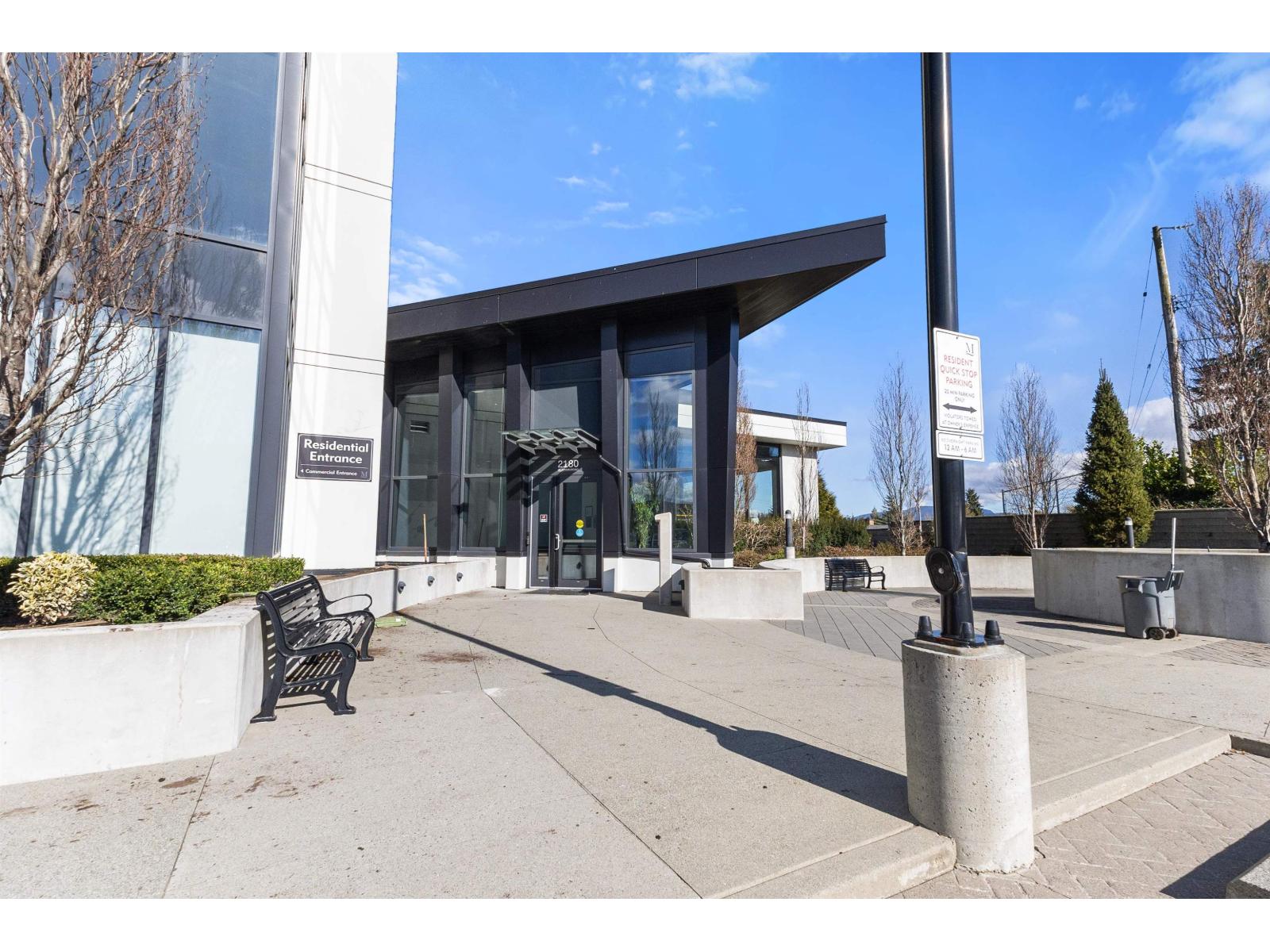 2206 2180 Gladwin Road, Abbotsford, British Columbia  V2S 0H4 - Photo 2 - R3119408