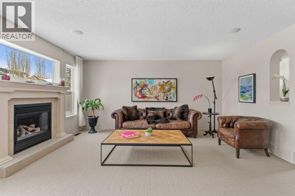 98 Cougarstone Close Sw, Calgary, Alberta  T3H 5W3 - Photo 2 - A2292774