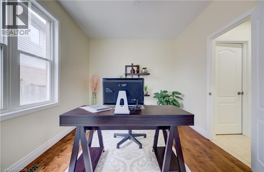 76 Glazebrook Crescent, Cambridge, Ontario  N1T 2H8 - Photo 9 - 40824462