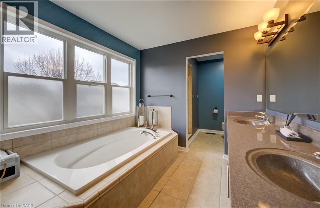 76 Glazebrook Crescent, Cambridge, Ontario  N1T 2H8 - Photo 31 - 40824462