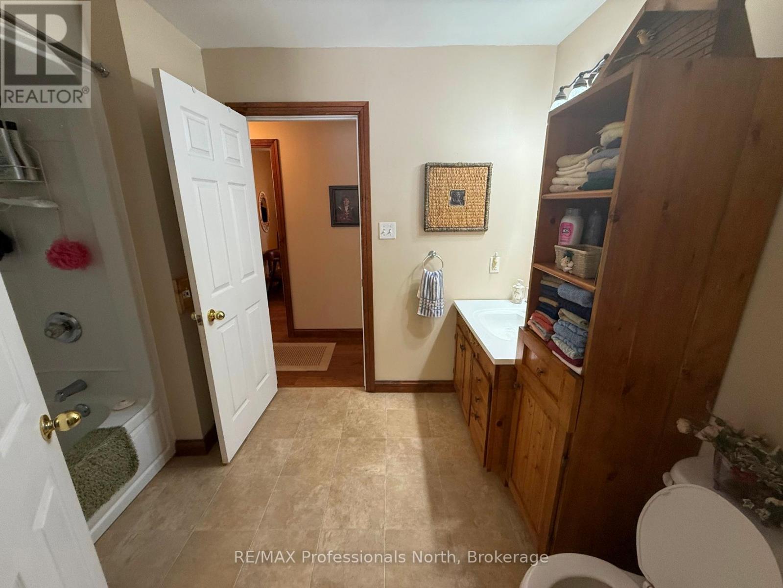 3951 Elephant Lake Road, Dysart Et Al (Harcourt), Ontario  K0L 1X0 - Photo 43 - X13094776