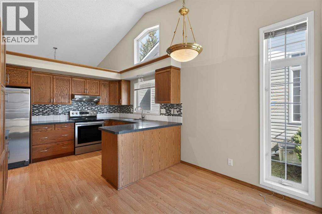 35 Douglasview Park Se, Calgary, Alberta  T2Z 2R9 - Photo 13 - A2306385