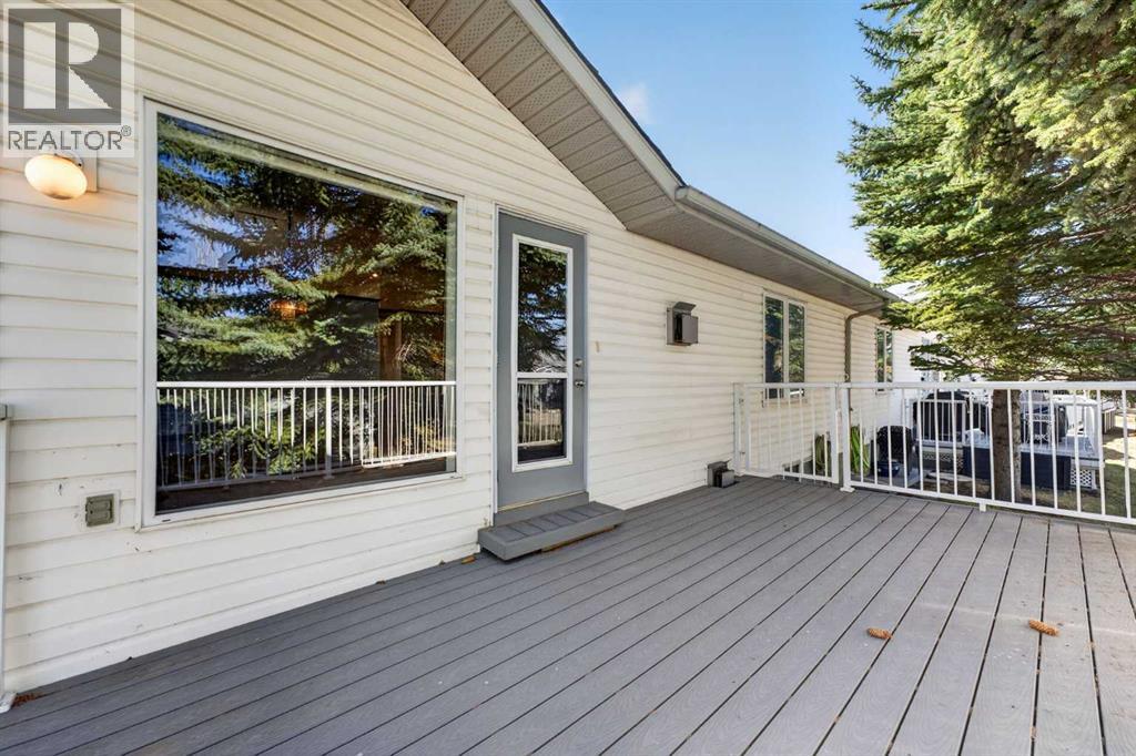 35 Douglasview Park Se, Calgary, Alberta  T2Z 2R9 - Photo 6 - A2306385