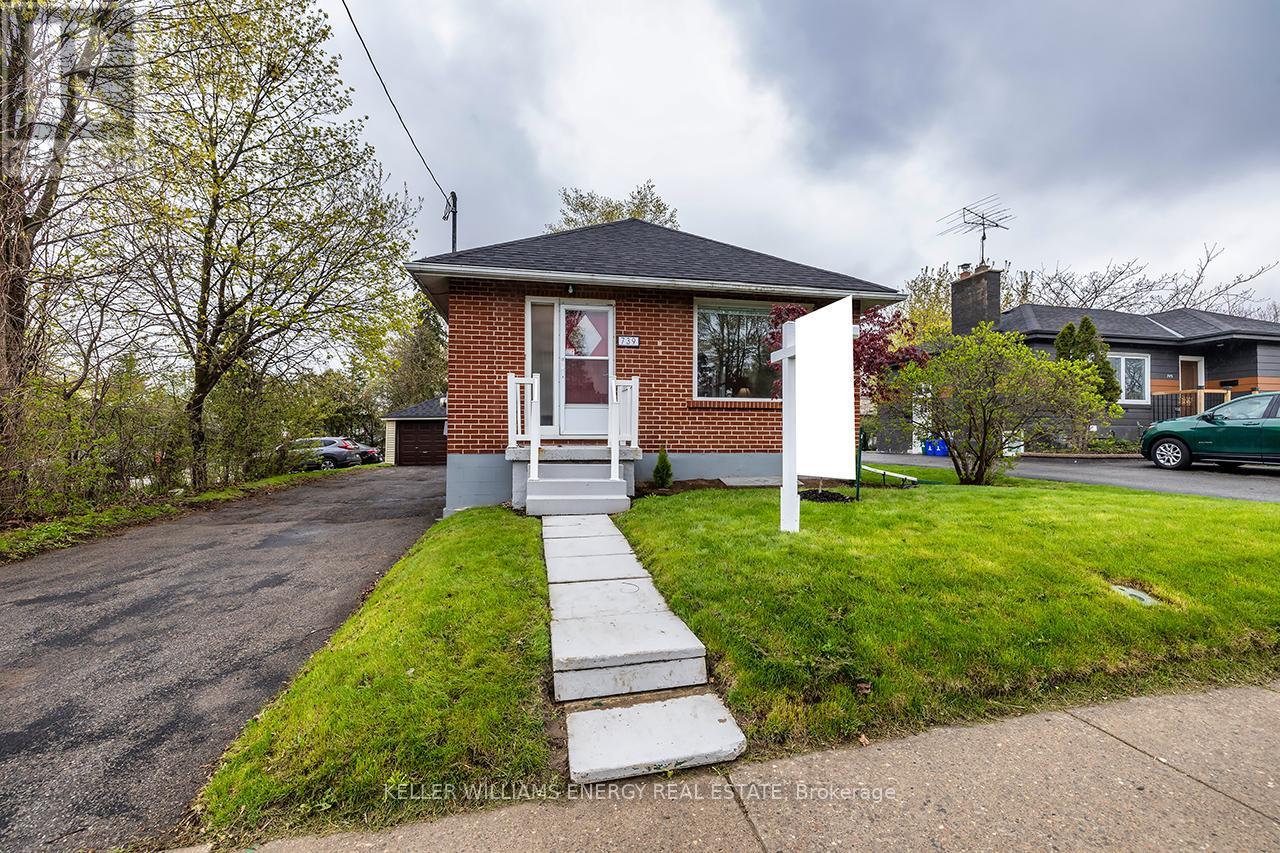 739 King Street W, Oshawa, Ontario L1J 2L2 - Photo 1 - E13094792