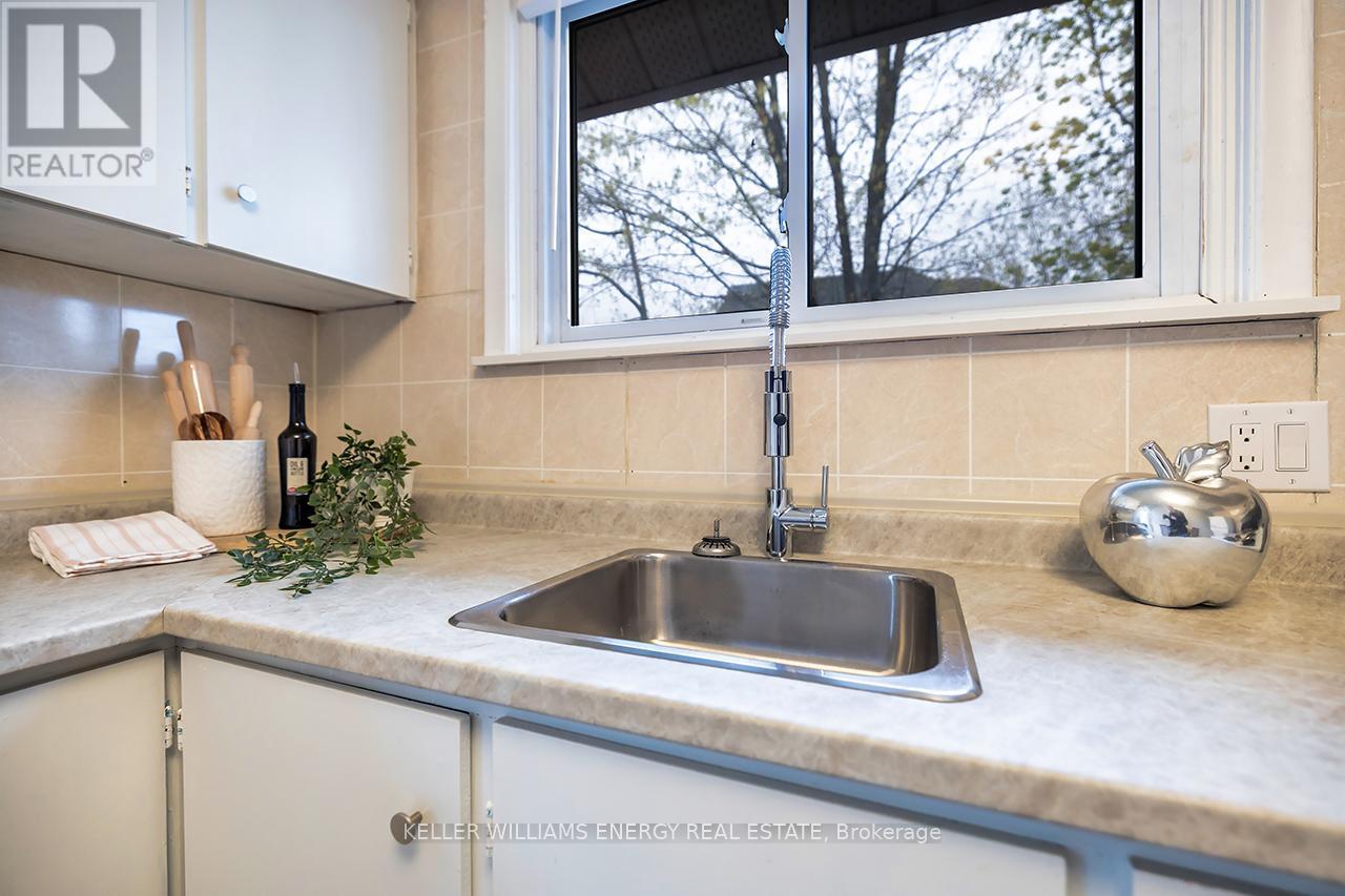 739 King Street W, Oshawa, Ontario L1J 2L2 - Photo 9 - E13094792