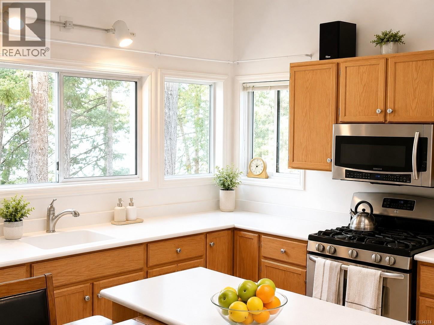 558 Weathers Way, Mudge Island, British Columbia  V0R 1X6 - Photo 9 - 1034374