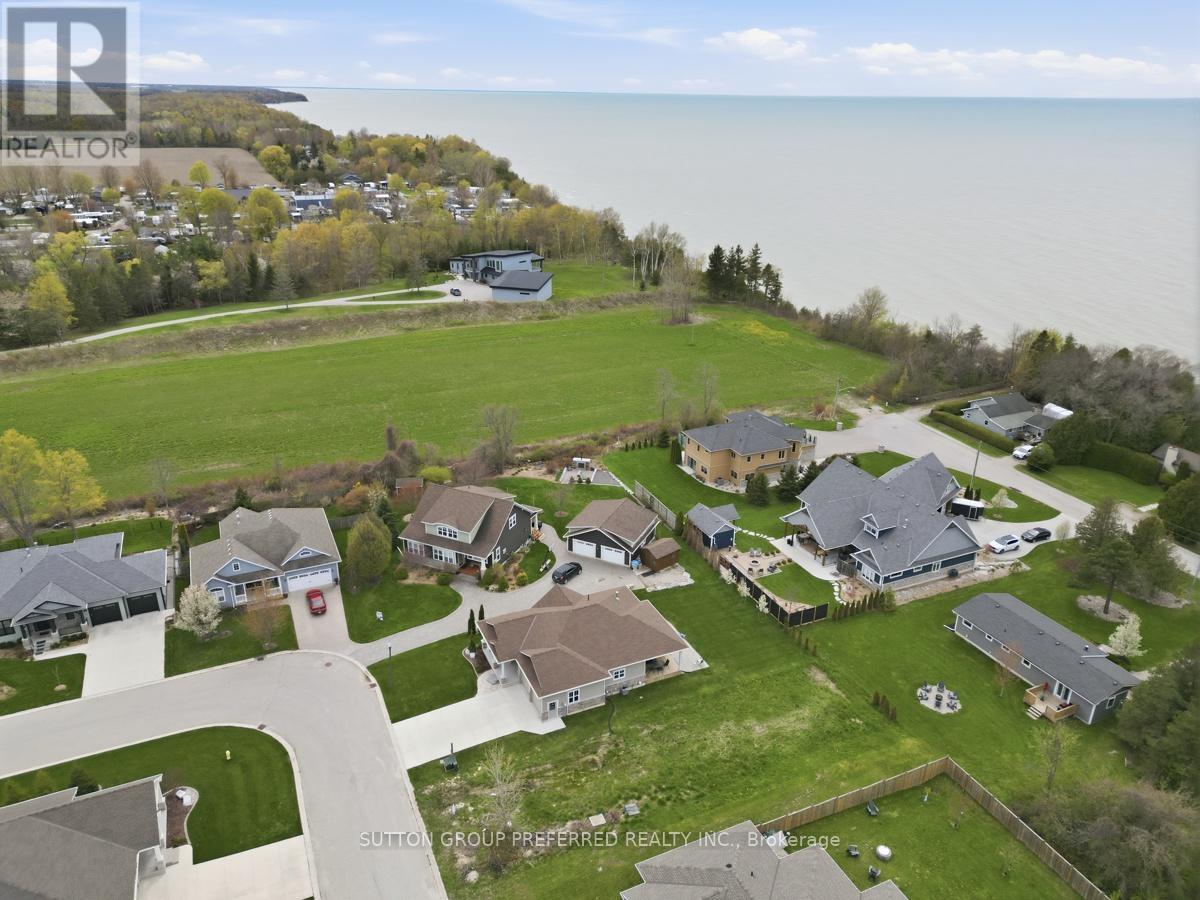 26 Thimbleweed Drive, Bluewater, Ontario  N0M 1G0 - Photo 3 - X13094796