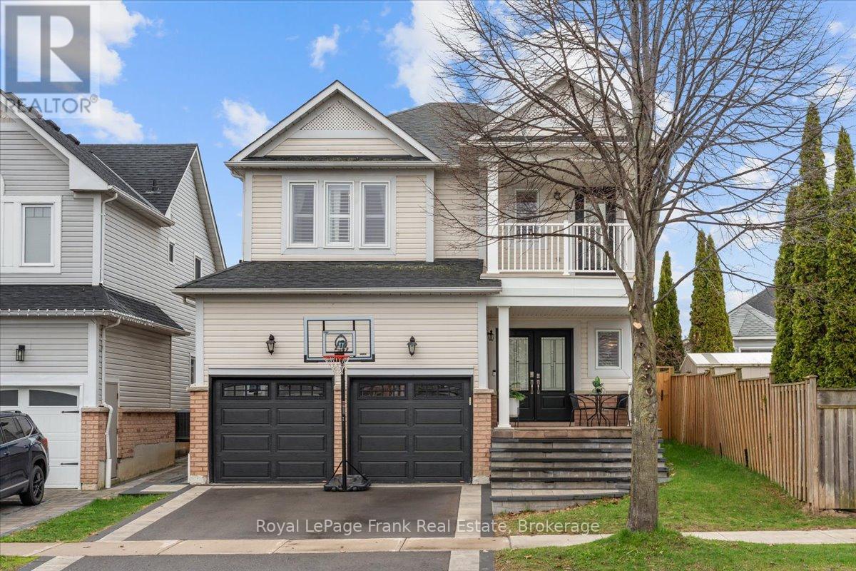 67 SCADDING AVENUE, Whitby, Ontario