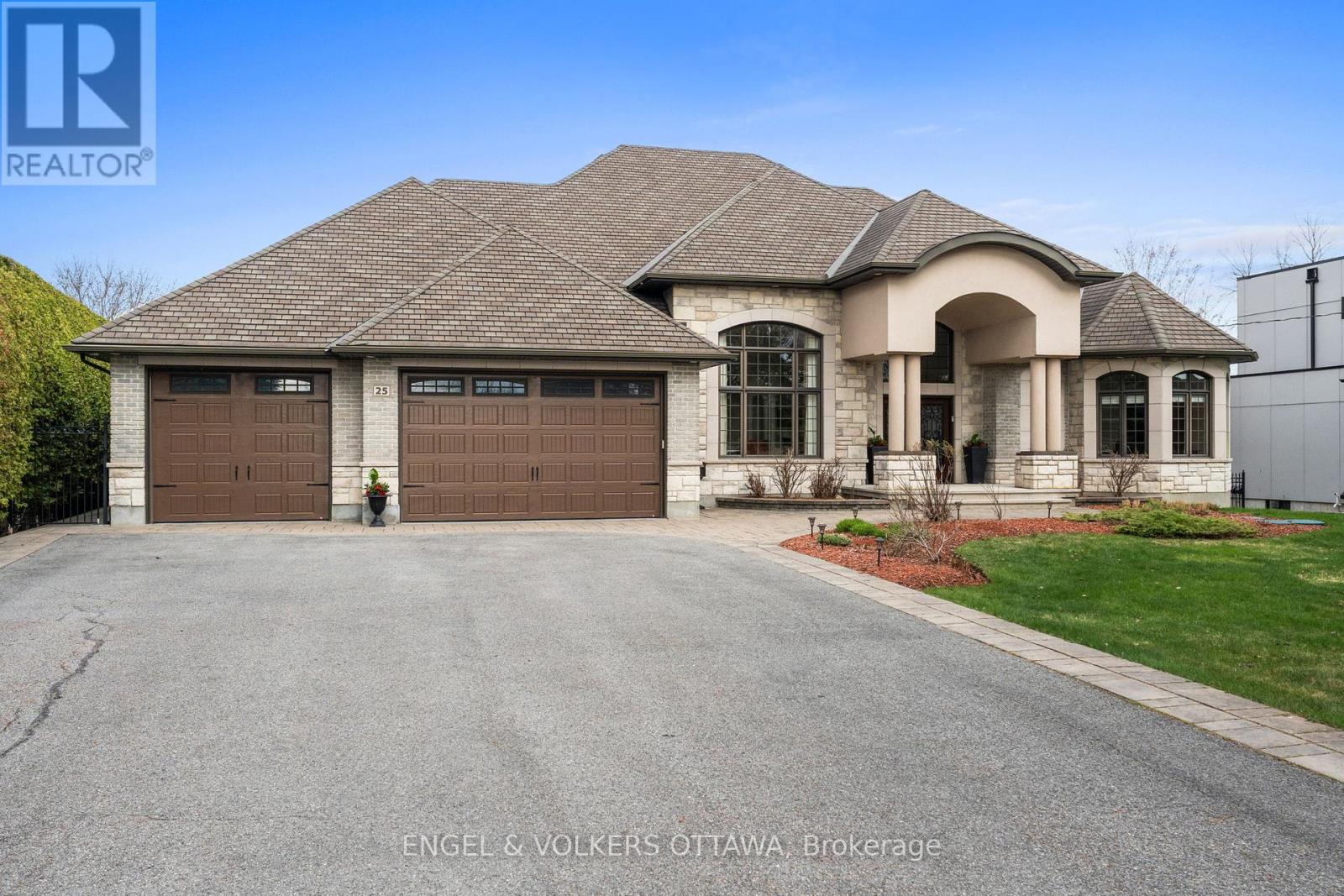 25 Winding Way, Ottawa, Ontario  K2C 3H1 - Photo 4 - X13094688