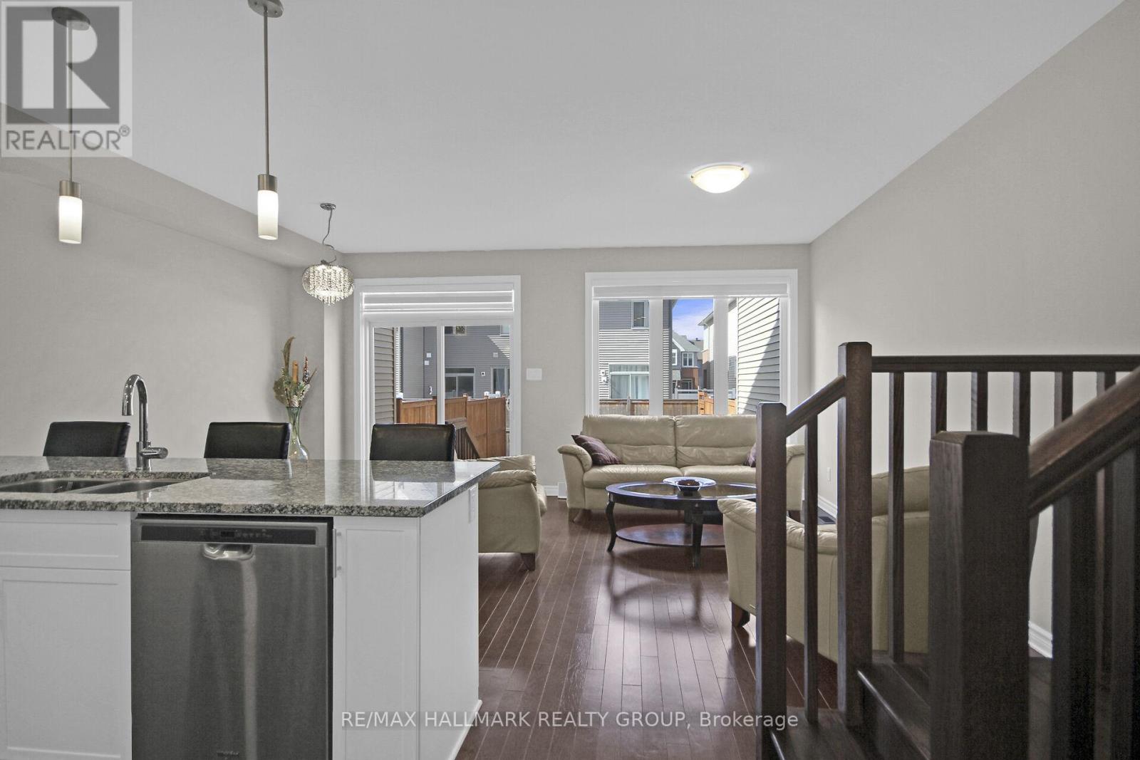 506 Muscari Street, Ottawa, Ontario  K1T 0S3 - Photo 11 - X13094746