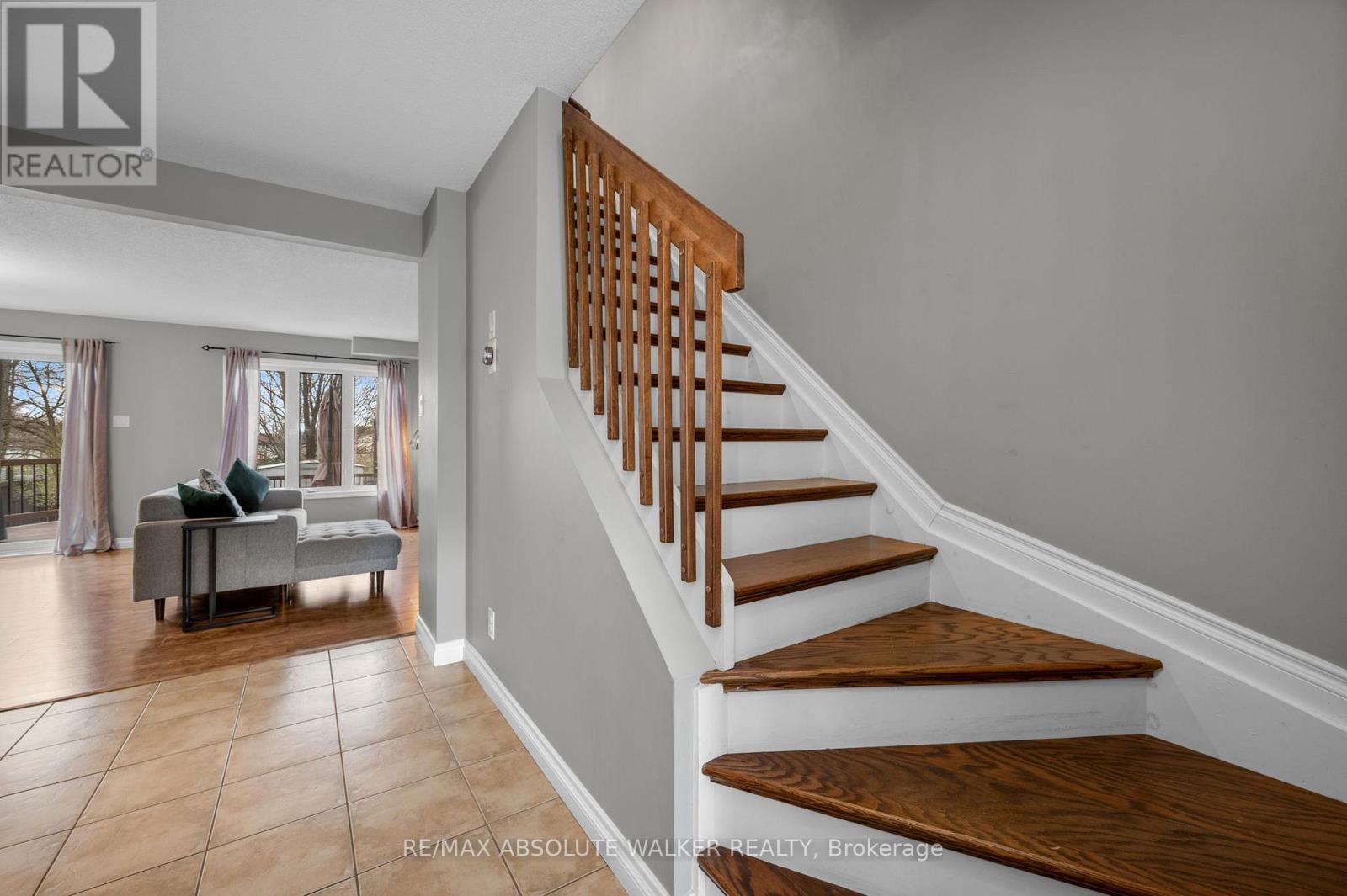 2593 Raymond Street, Clarence-Rockland, Ontario  K4K 0B6 - Photo 3 - X13094824