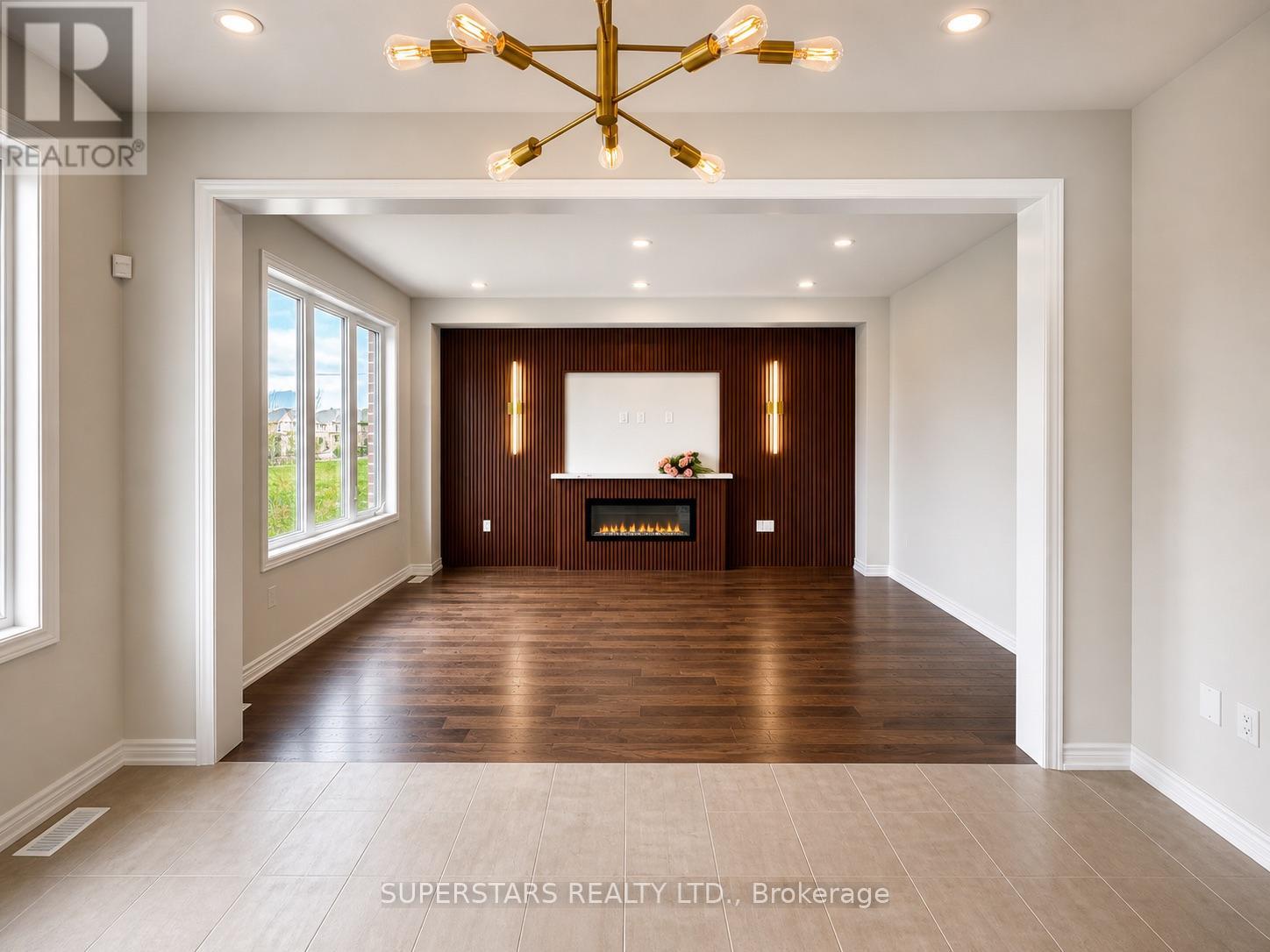 7 Percheron Court, Markham, Ontario  L6C 3E1 - Photo 2 - N13094872