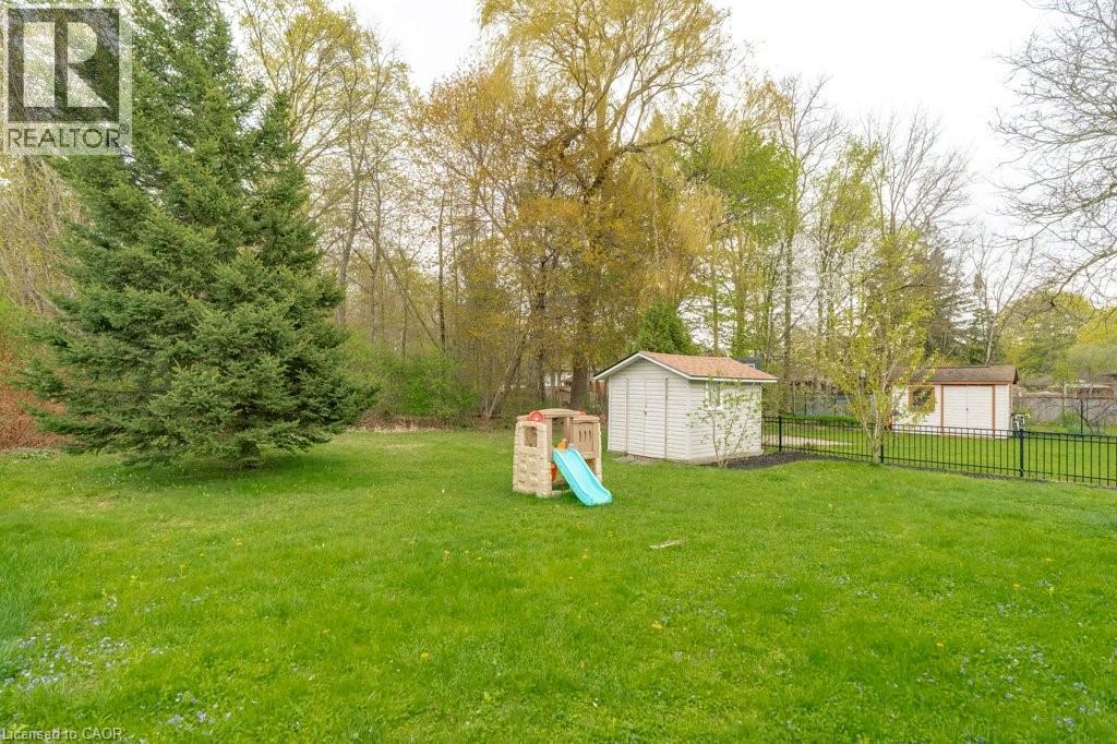 638 Glen Forrest Boulevard, Waterloo, Ontario  N2L 4K2 - Photo 5 - 40827634