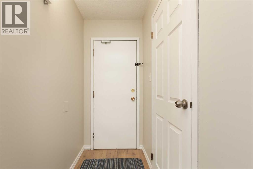 419, 5 Berkeley Place W, Lethbridge, Alberta  T1K 5M9 - Photo 4 - A2307011