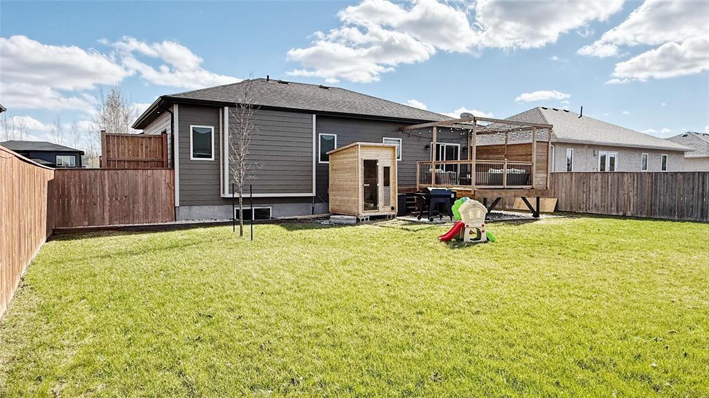 27 Norwood Bay, Mitchell, Manitoba  R5G 0Y7 - Photo 34 - 202609267