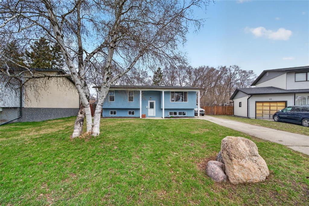 47 Manorview Close, Winnipeg, Manitoba  R2P 0B4 - Photo 0 - 202609696