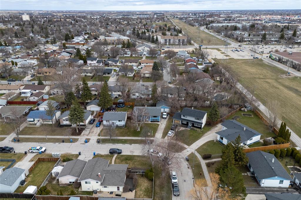 47 Manorview Close, Winnipeg, Manitoba  R2P 0B4 - Photo 42 - 202609696