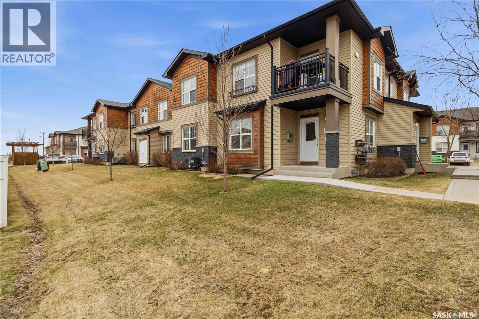 202 1015 Patrick CRESCENT, Saskatoon, Saskatchewan