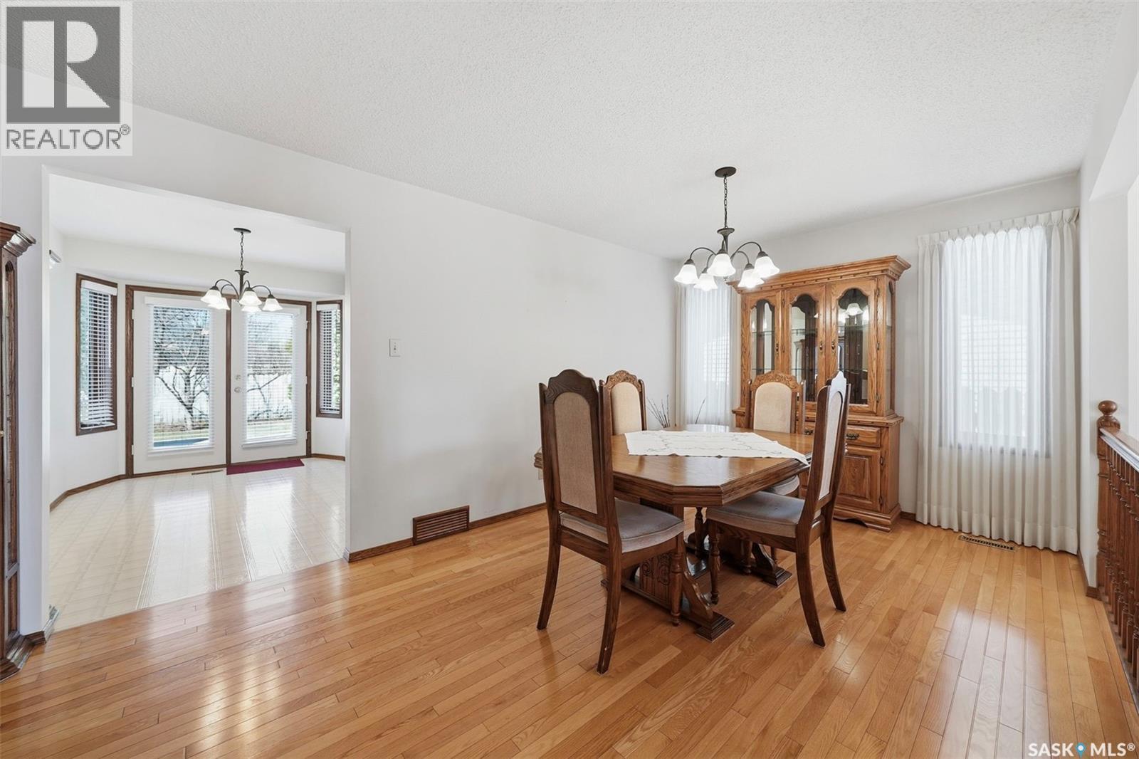 219 Bronson Way, Saskatoon, Saskatchewan  S7J 5C9 - Photo 7 - SK034837