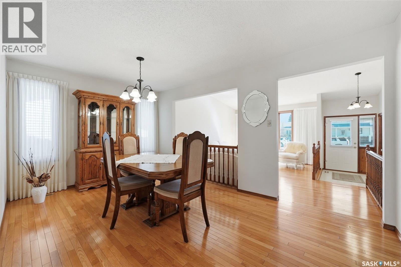 219 Bronson Way, Saskatoon, Saskatchewan  S7J 5C9 - Photo 8 - SK034837