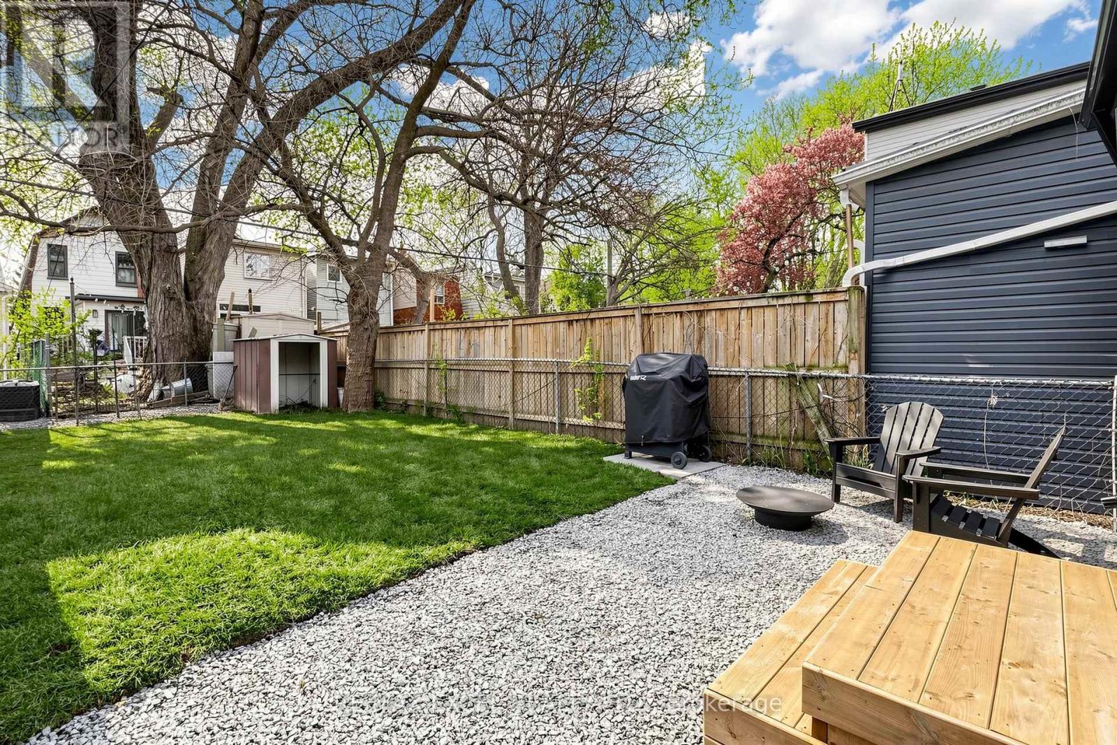 227 Donlands Avenue, Toronto, Ontario  M4J 3P9 - Photo 42 - E13092230