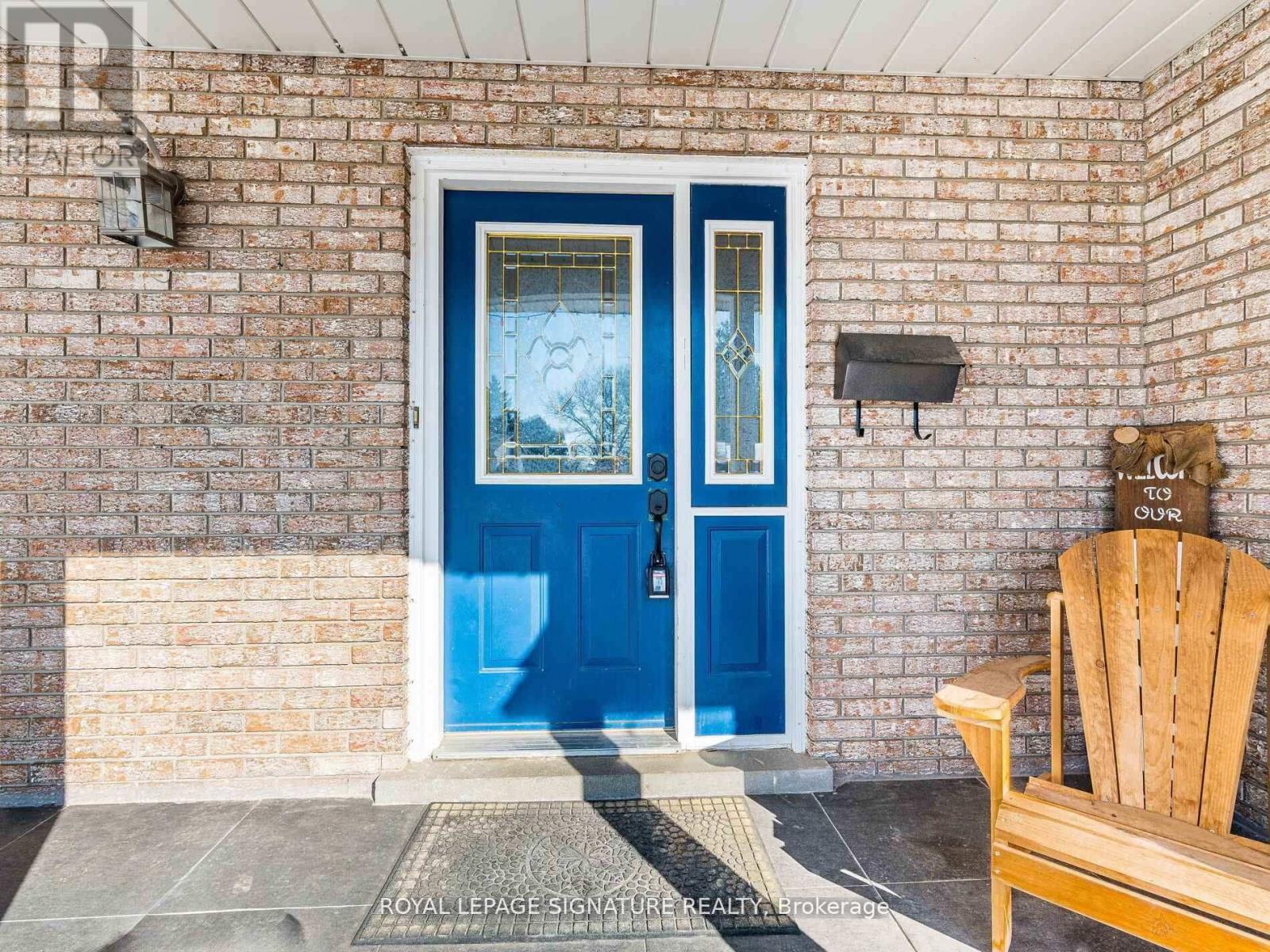 16 Alderwood Crescent, Cambridge, Ontario  N1S 3T1 - Photo 3 - X12963580