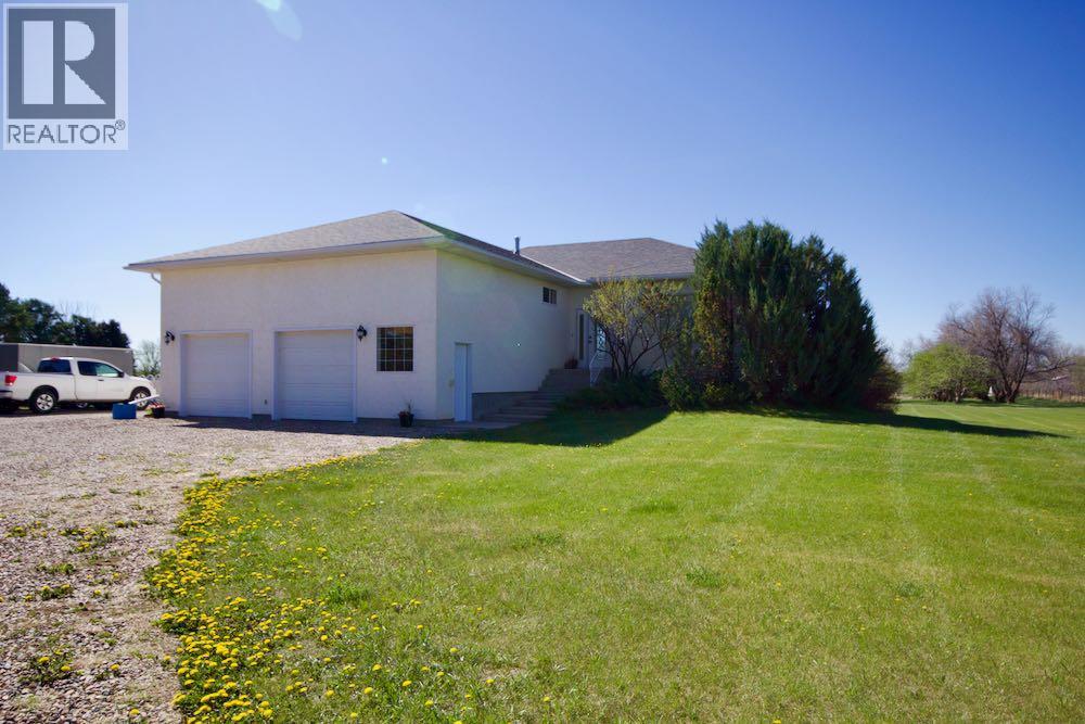 12107a Range Road 60, Rural Cypress County, Alberta  T1A 7H0 - Photo 1 - A2304115
