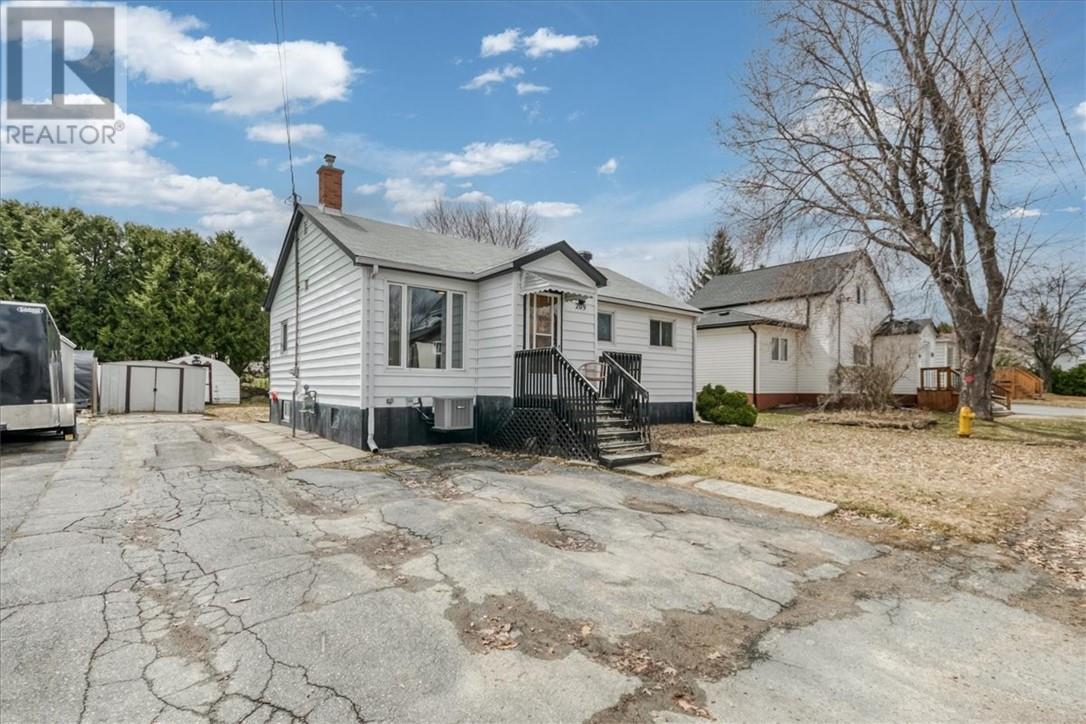 209 Second Avenue, Lively, Ontario  P3Y 1M2 - Photo 4 - 2127579