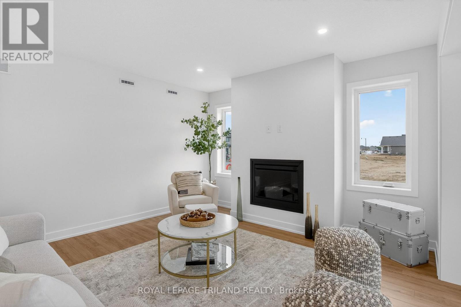 94 Styles Drive, St. Thomas, Ontario  N5R 0N8 - Photo 8 - X12454220