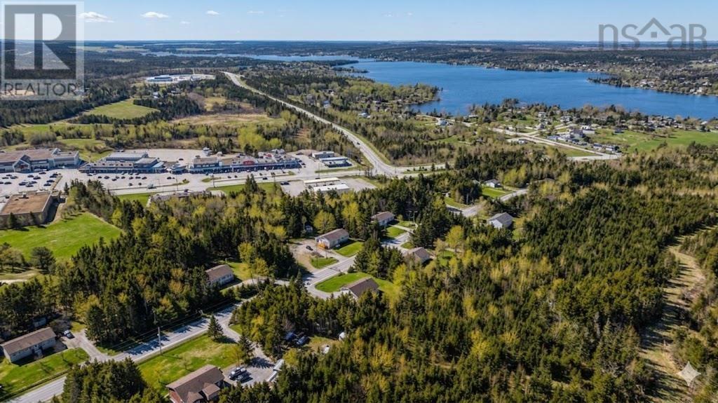 27 Earl Court, Porters Lake, Nova Scotia  B3E 1H8 - Photo 2 - 202603926