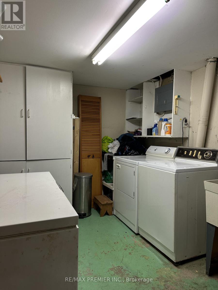 126 Langden Avenue, Toronto, Ontario  M6N 2L5 - Photo 32 - W13073752