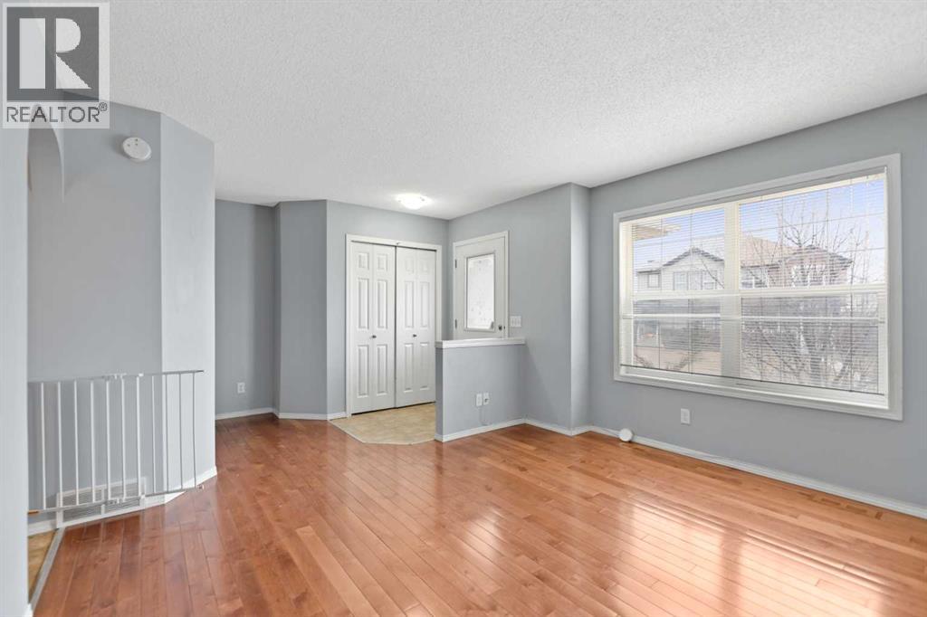 116 Saddlebrook Common NE, Calgary, Alberta  T3J 5M4 - Photo 7 - A2302339