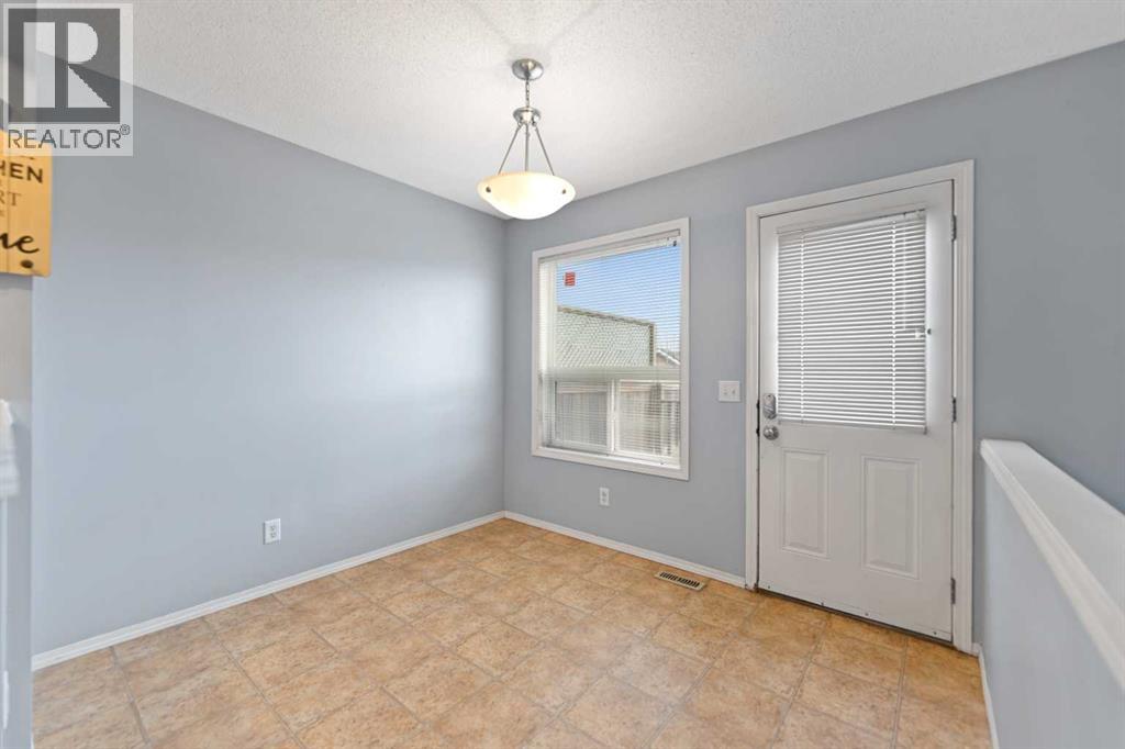 116 Saddlebrook Common NE, Calgary, Alberta  T3J 5M4 - Photo 14 - A2302339
