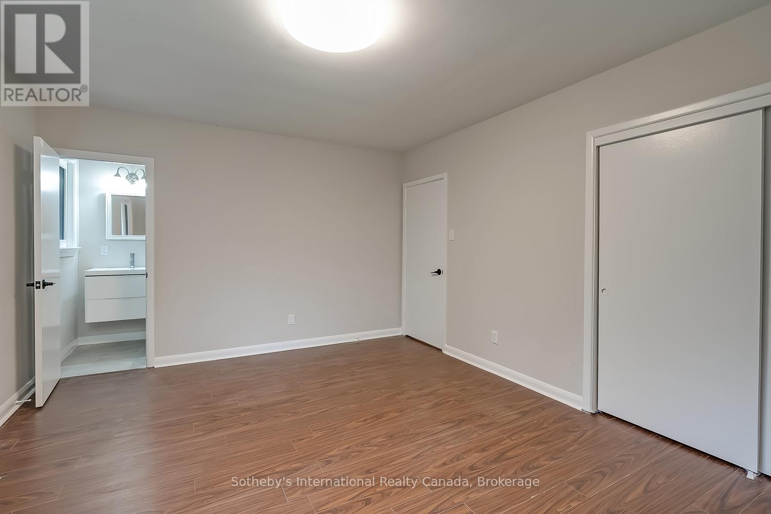 272 Pinehurst Drive, Oakville, Ontario  L6J 4X3 - Photo 15 - W13095172