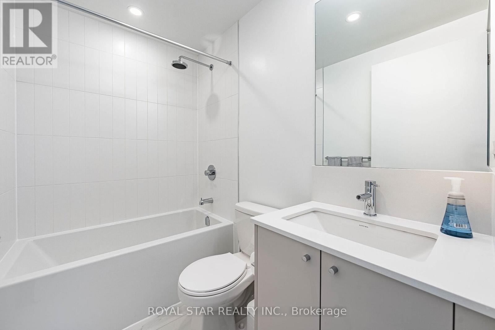 815 - 30 Dreamers Way, Toronto, Ontario  M5A 0Y7 - Photo 16 - C12939148