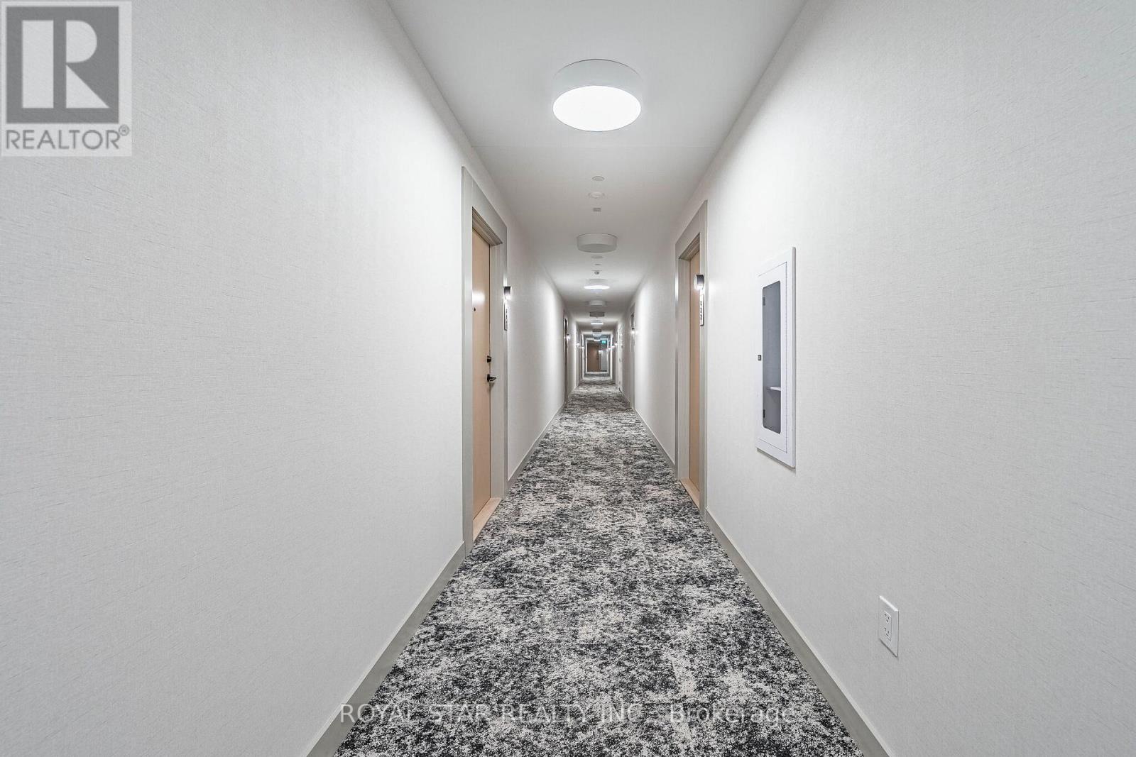 815 - 30 Dreamers Way, Toronto, Ontario  M5A 0Y7 - Photo 4 - C12939148