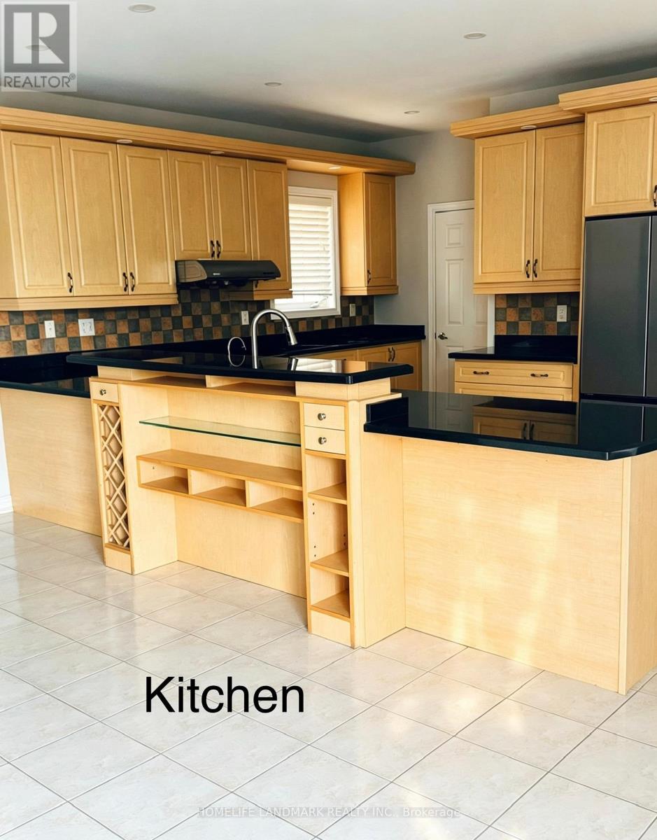 61 Charity Crescent, Markham, Ontario  L6C 0A7 - Photo 4 - N13082206
