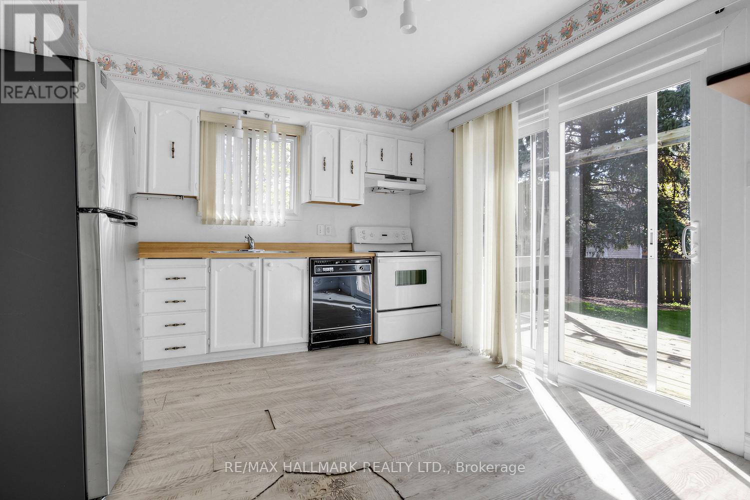 16 Shelbourne Court, Brampton, Ontario  L6Z 1C2 - Photo 16 - W13085752