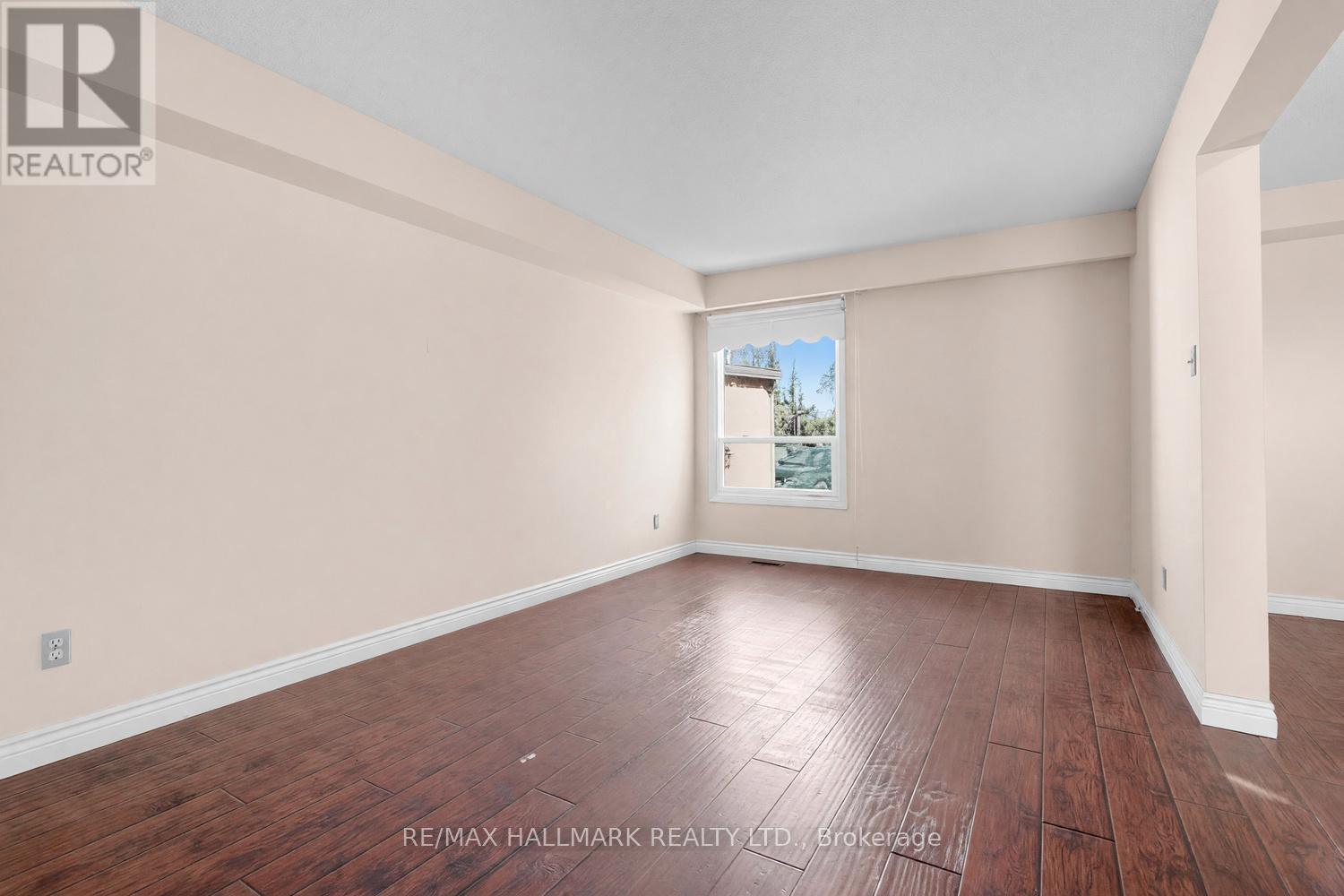 16 Shelbourne Court, Brampton, Ontario  L6Z 1C2 - Photo 7 - W13085752