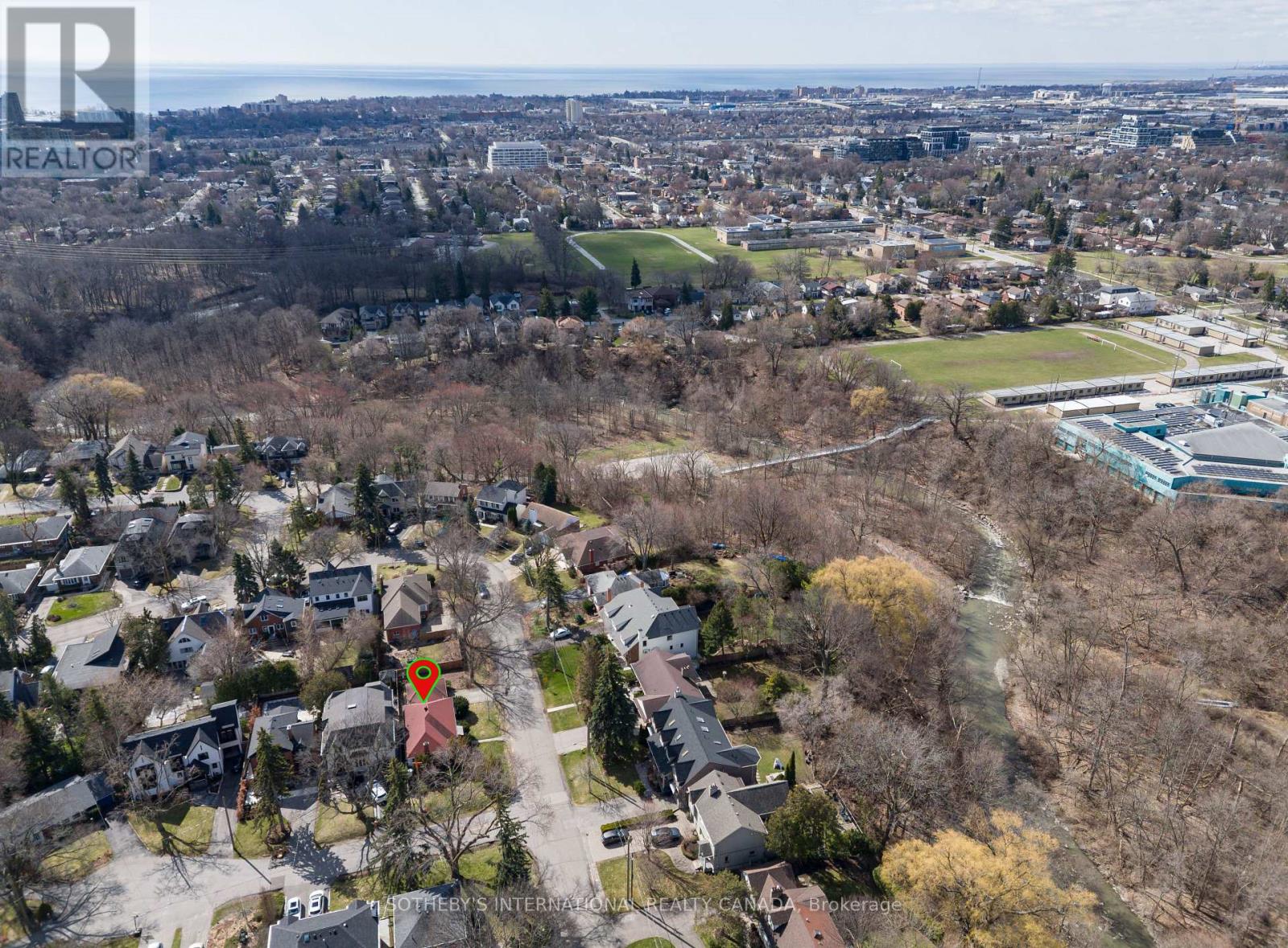 47 Grenview Boulevard S, Toronto, Ontario  M8Y 3R9 - Photo 37 - W13093226