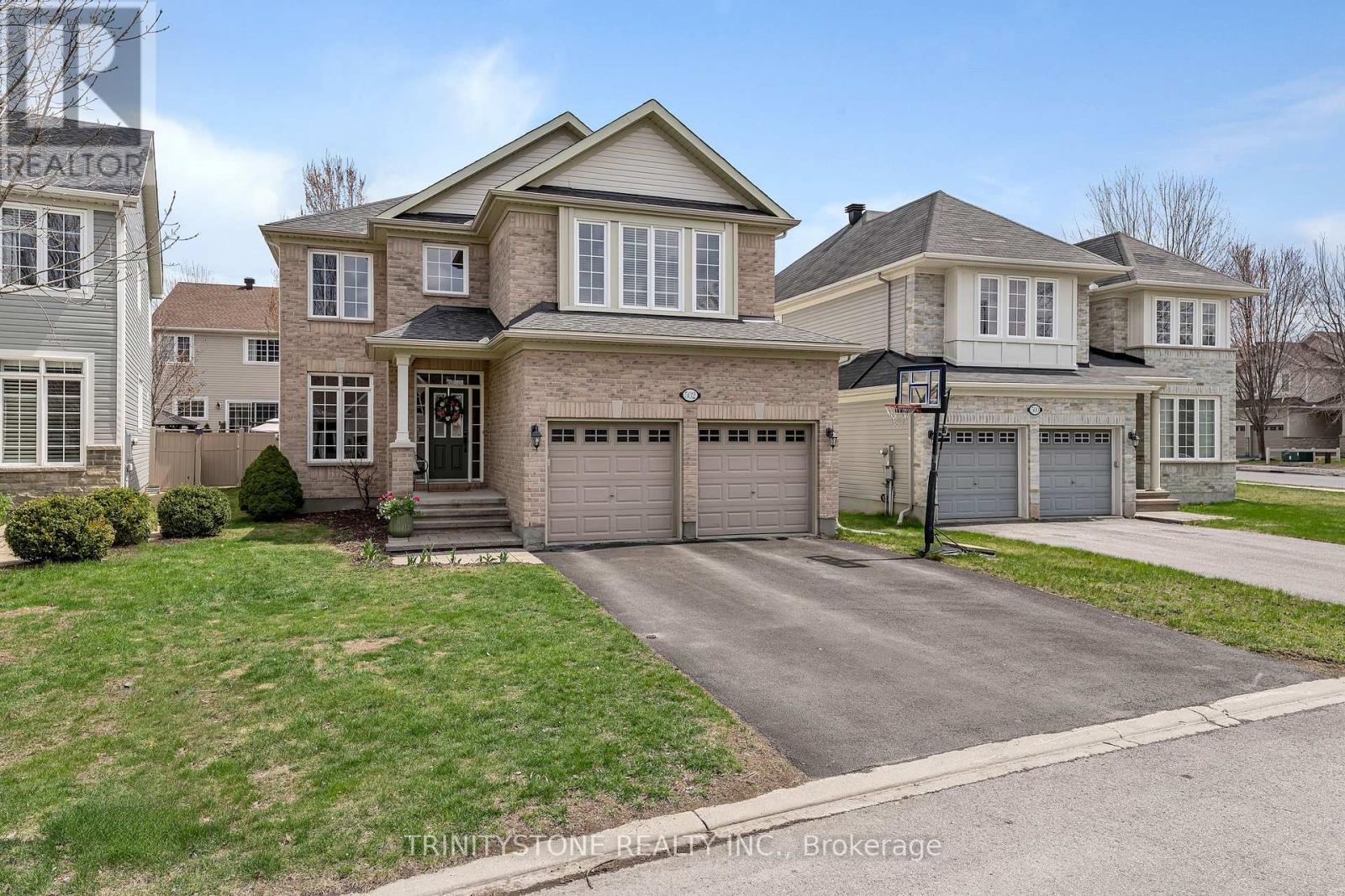 502 DALEWOOD CRESCENT, Ottawa, Ontario