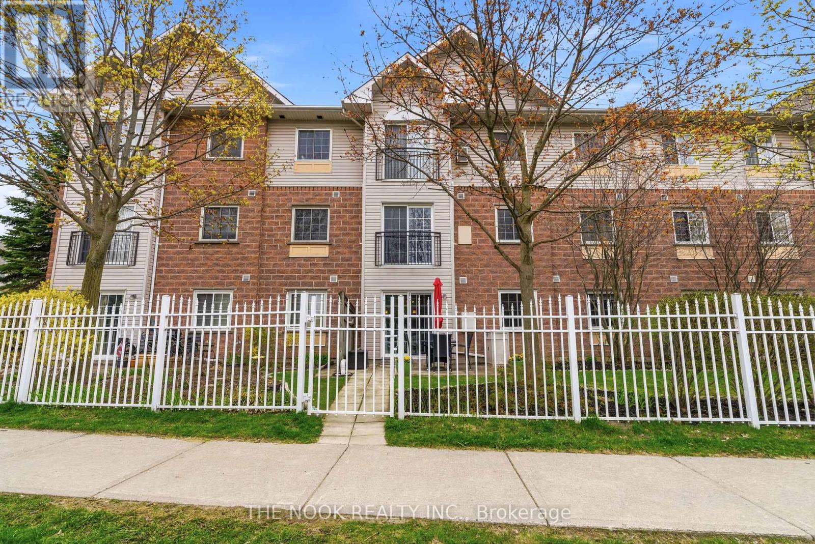107 - 91 Aspen Springs Drive, Clarington, Ontario  L1C 5J9 - Photo 36 - E13094950