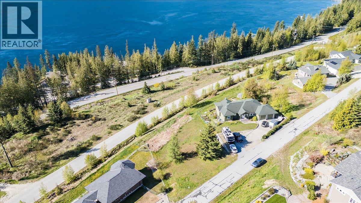 6759 EAGLEVIEW Lane, Nelson, British Columbia