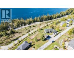 6759 EAGLEVIEW Lane, Nelson, British Columbia