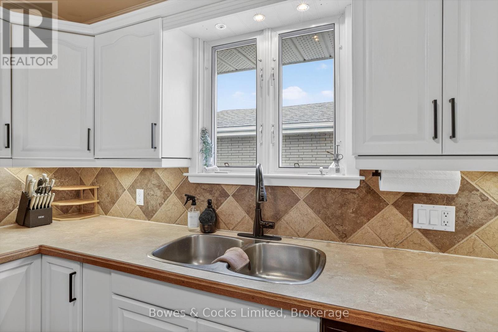 832 Cameron Street, Peterborough, Ontario  K9J 4A3 - Photo 15 - X13094934