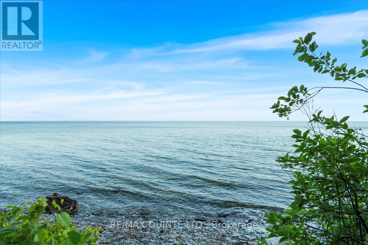 102 Dorenberg Lane, Prince Edward County, Ontario  K0K 2T0 - Photo 3 - X13095068