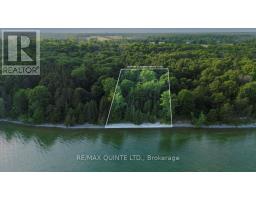 102 DORENBERG LANE, Prince Edward County, Ontario