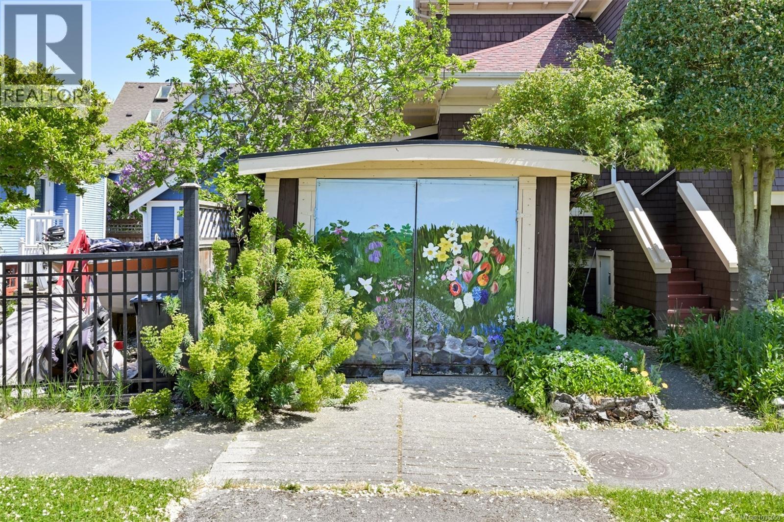 1802 Hollywood Cres, Victoria, British Columbia  V8S 1J5 - Photo 65 - 1036050